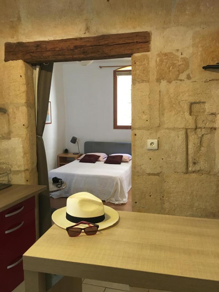 Appart Sympa Dans Le Vieux Νιμ Εξωτερικό φωτογραφία